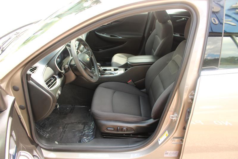 Chevrolet Malibu 4dr Sdn LT 2022