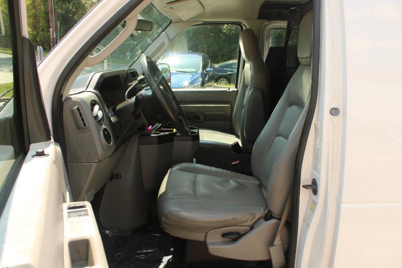 Ford Econoline Cargo Van E-250 Recreational 2009