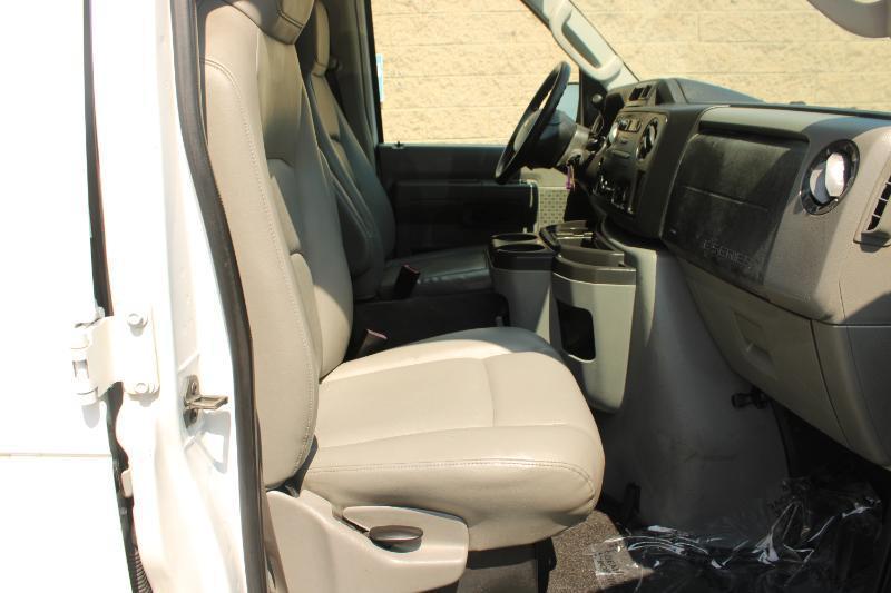 Ford Econoline Cargo Van E-250 Recreational 2009