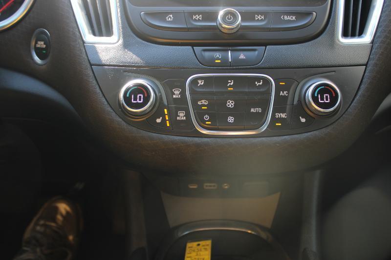 Chevrolet Malibu 4dr Sdn LT 2021