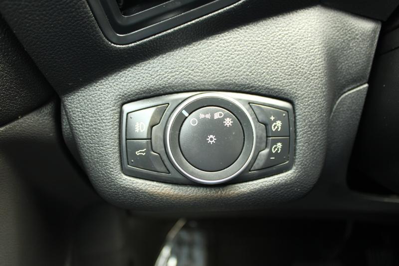 Ford Escape SEL FWD 2019