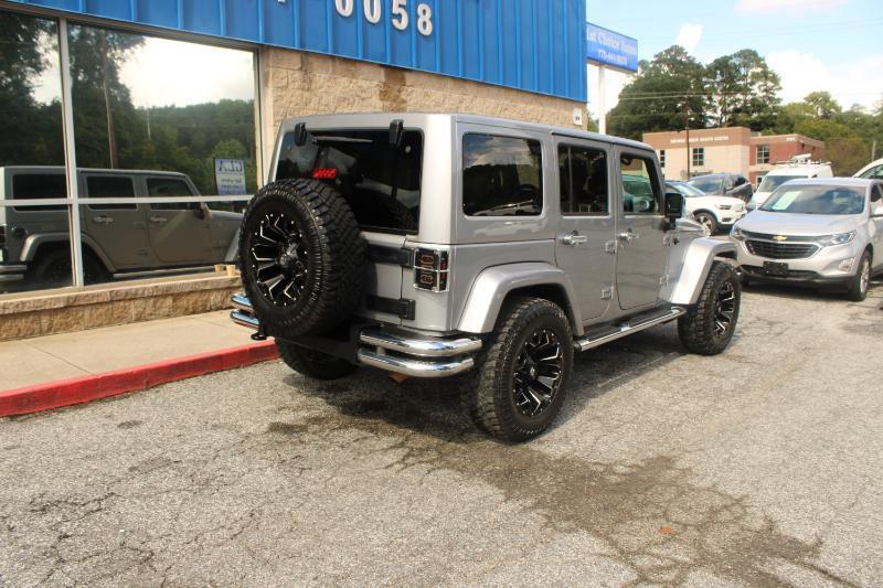 Jeep Wrangler Unlimited 4WD 4dr Sahara 2016