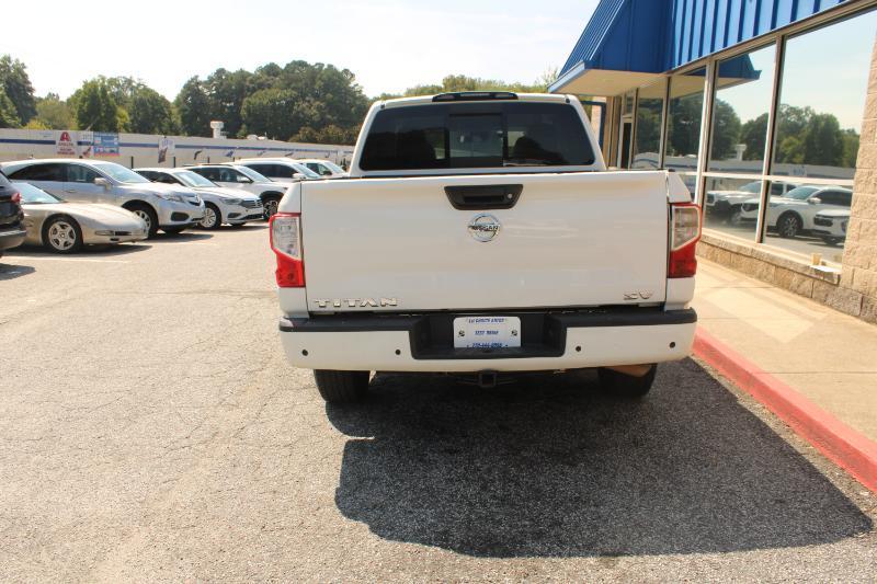 Nissan Titan 4x2 Crew Cab SV 2022