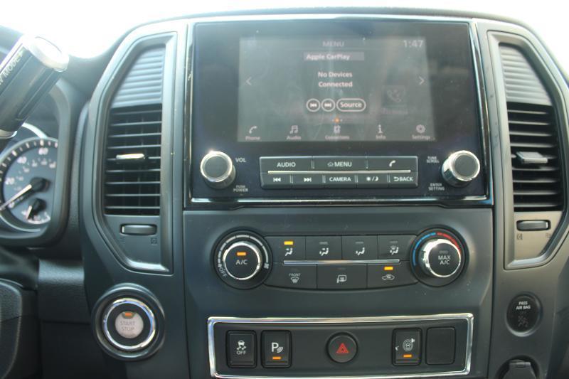 Nissan Titan 4x2 Crew Cab SV 2022