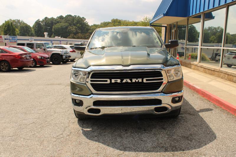 RAM 1500 Big Horn 4x2 Crew Cab 5'7" Box 2021