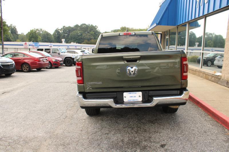 RAM 1500 Big Horn 4x2 Crew Cab 5'7" Box 2021