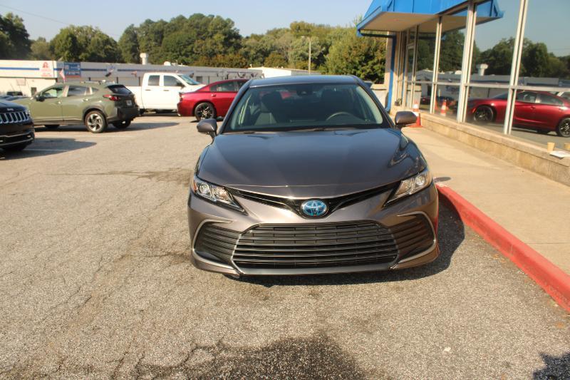 Toyota Camry Hybrid LE CVT (Natl) 2023