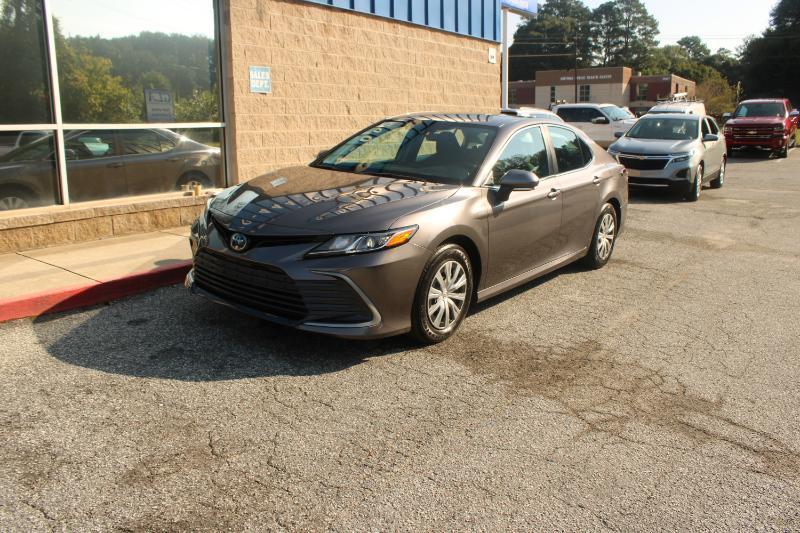 Toyota Camry Hybrid LE CVT (Natl) 2023