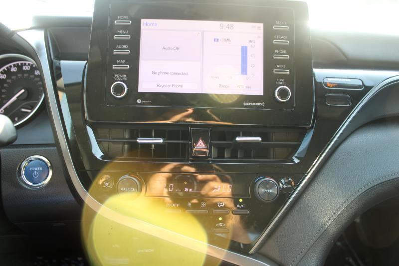 Toyota Camry Hybrid LE CVT (Natl) 2023