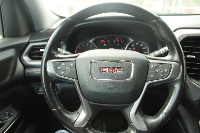 GMC Acadia AWD 4dr AT4 2021