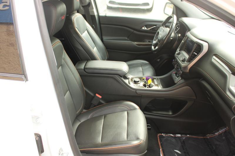 GMC Acadia AWD 4dr AT4 2021