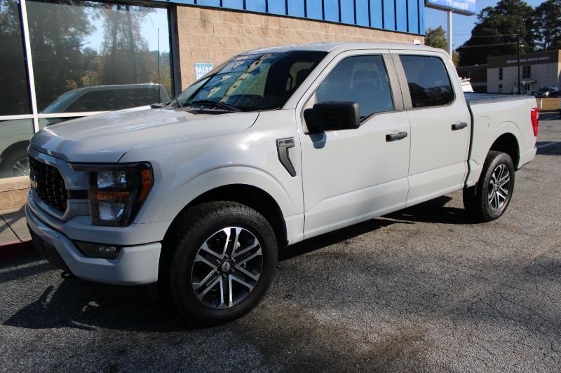 Ford F-150 XL 4WD SuperCrew 5.5' Box 2023