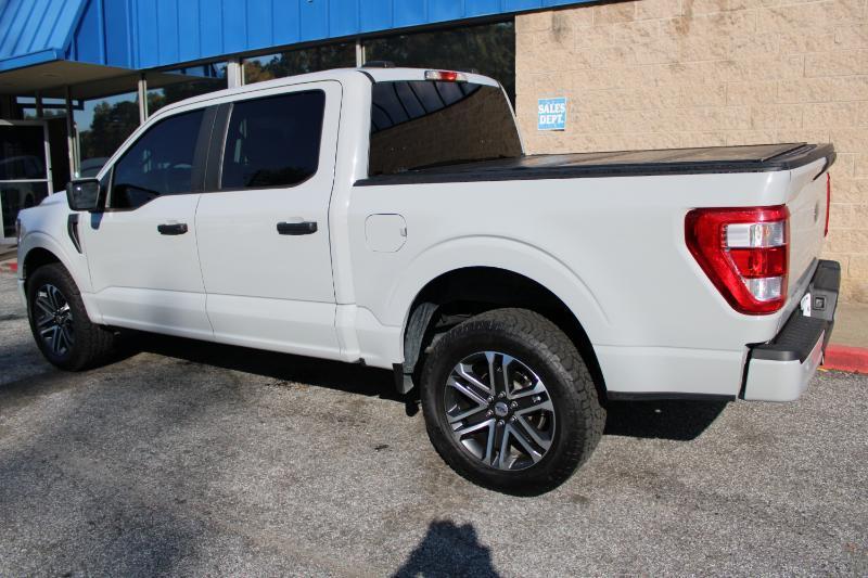Ford F-150 XL 4WD SuperCrew 5.5' Box 2023