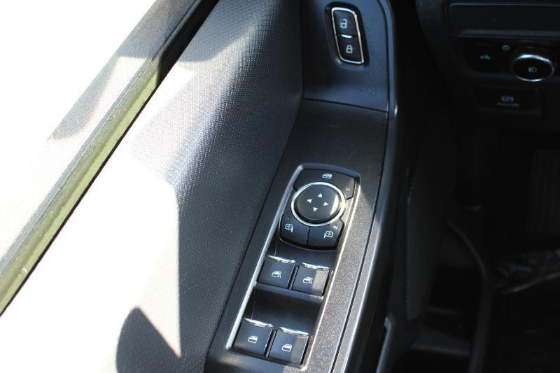 Ford F-150 XL 4WD SuperCrew 5.5' Box 2023