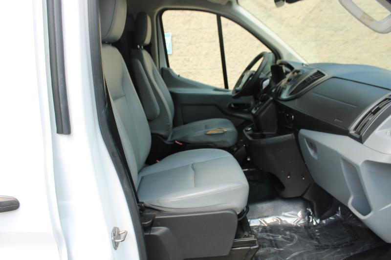 Ford Transit Van T-150 130" Low Rf 8600 GVWR Sliding RH Dr 2018
