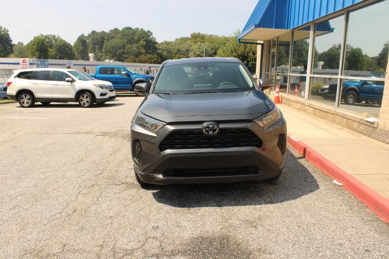 Toyota RAV4 LE FWD (Natl) 2022