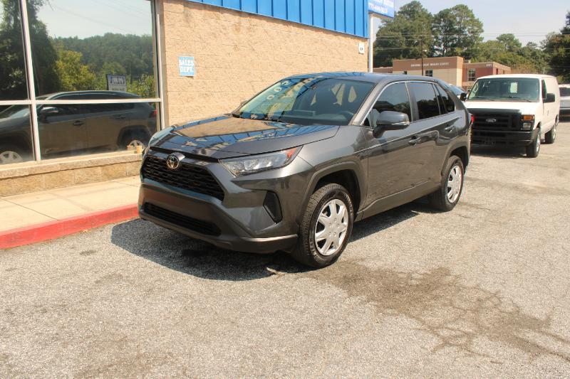 Toyota RAV4 LE FWD (Natl) 2022