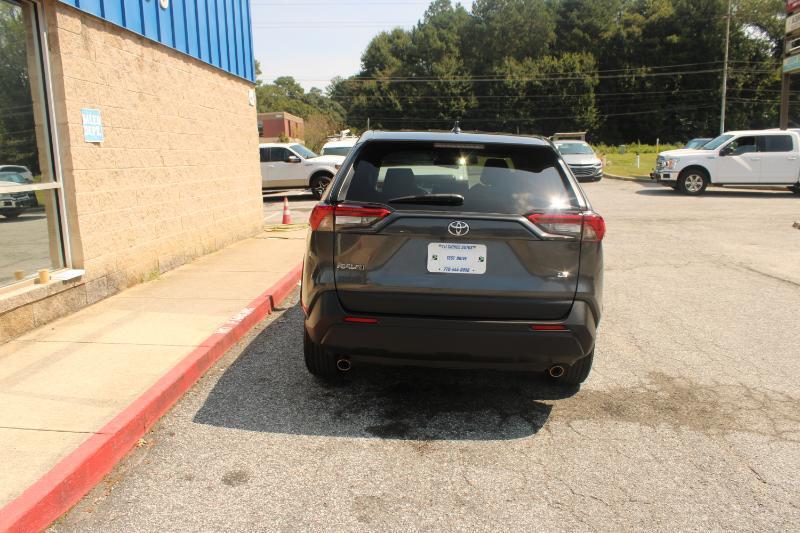Toyota RAV4 LE FWD (Natl) 2022