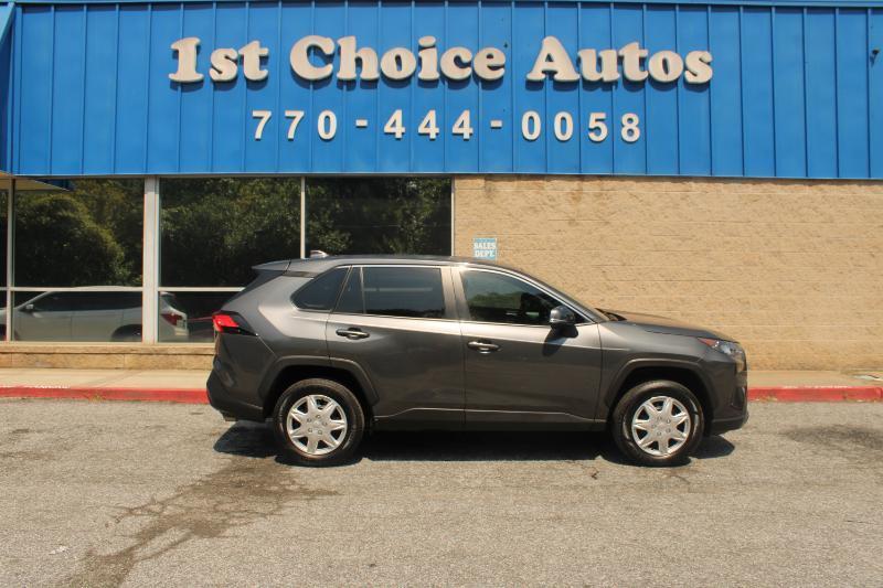 Toyota RAV4 LE FWD (Natl) 2022