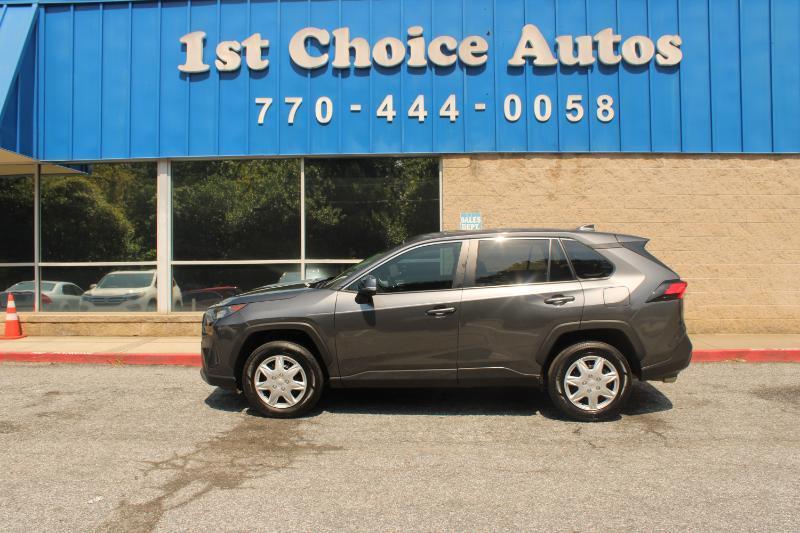 Toyota RAV4 LE FWD (Natl) 2022