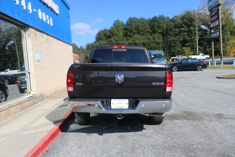 RAM 1500 SLT 4x4 Crew Cab 5'7" Box 2017