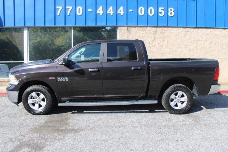 RAM 1500 SLT 4x4 Crew Cab 5'7" Box 2017