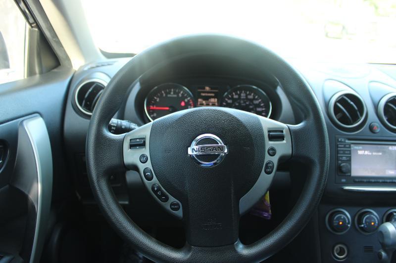 Nissan Rogue FWD 4dr SV 2013
