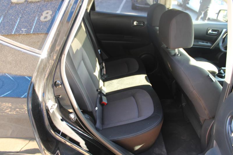 Nissan Rogue FWD 4dr SV 2013