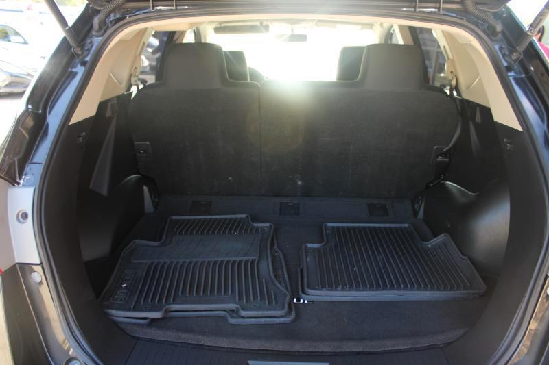 Nissan Rogue FWD 4dr SV 2013