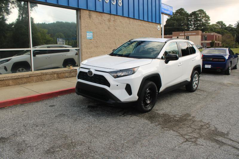 Toyota RAV4 LE AWD (Natl) 2019