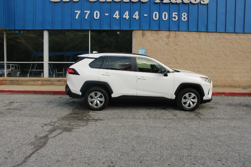 Toyota RAV4 LE AWD (Natl) 2019
