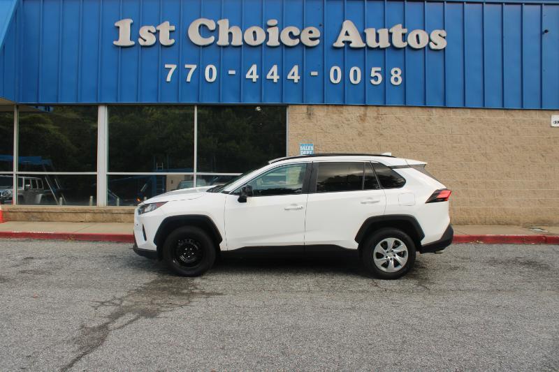 Toyota RAV4 LE AWD (Natl) 2019