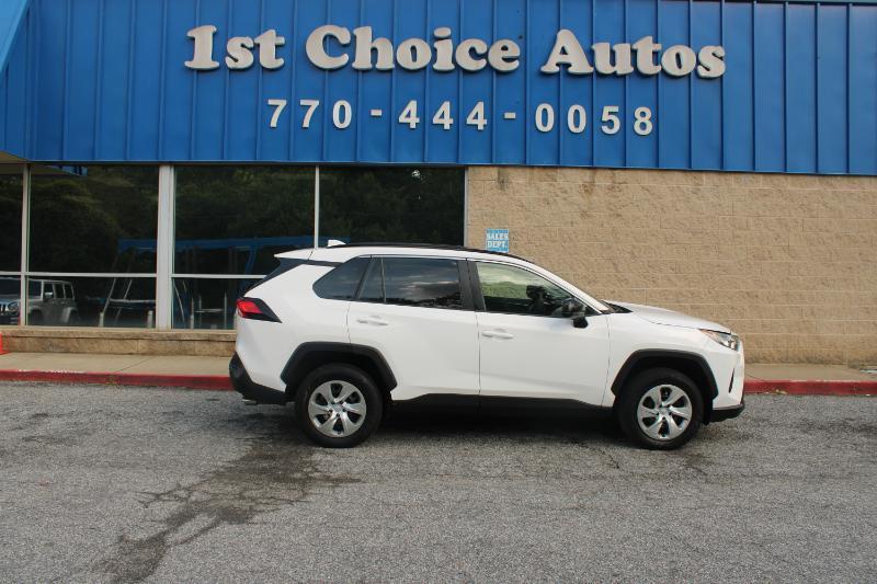 Toyota RAV4 LE AWD (Natl) 2019