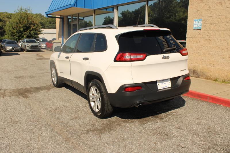 Jeep Cherokee FWD 4dr Sport 2015