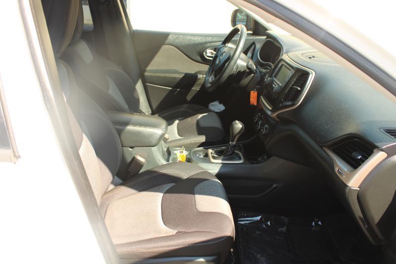 Jeep Cherokee FWD 4dr Sport 2015