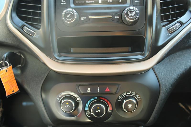 Jeep Cherokee FWD 4dr Sport 2015