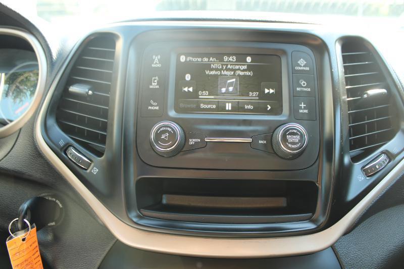 Jeep Cherokee FWD 4dr Sport 2015