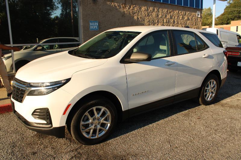 Chevrolet Equinox AWD 4dr LS w/1LS 2022