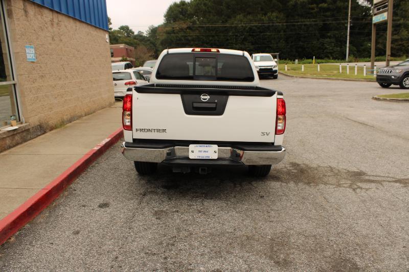Nissan Frontier Crew Cab 4x2 SV V6 Auto 2018