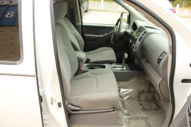 Nissan Frontier Crew Cab 4x2 SV V6 Auto 2018