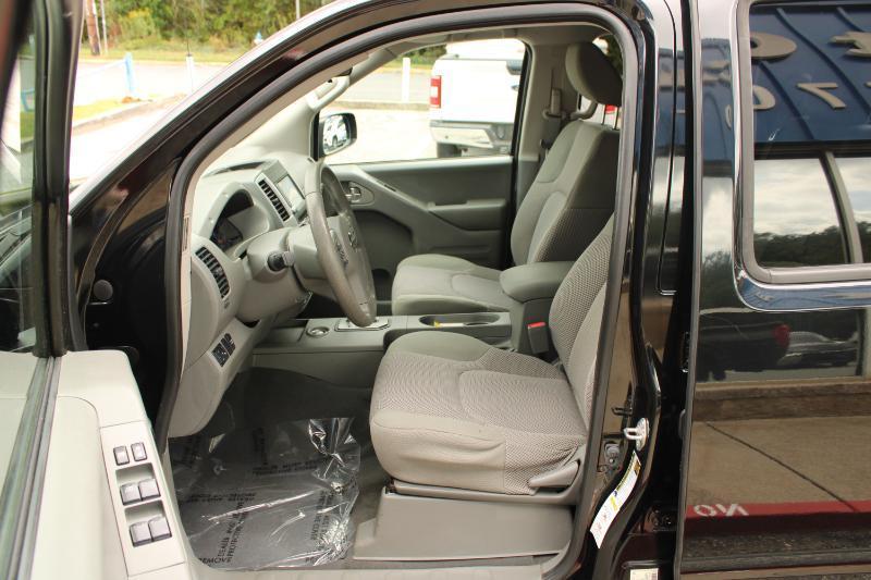 Nissan Frontier Crew Cab 4x2 SV Auto 2020