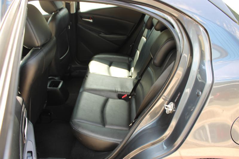 Toyota Yaris Hatchback XLE Auto (Natl) 2020