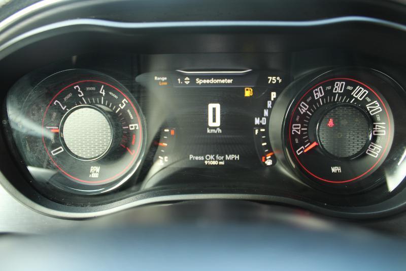 Dodge Challenger photo 14