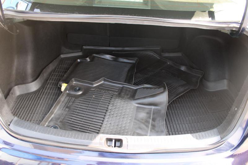 Toyota Corolla Hybrid LE FWD (Natl) 2023
