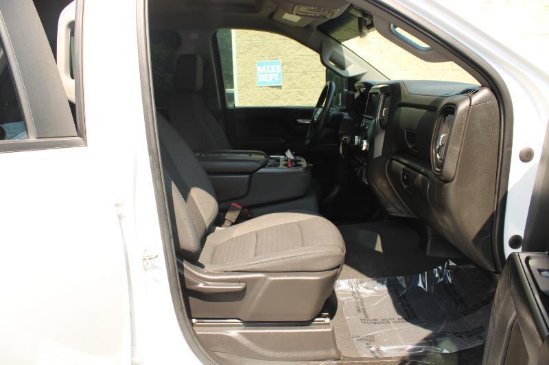 GMC Sierra 2500HD 4WD Crew Cab 172" Pro 2022