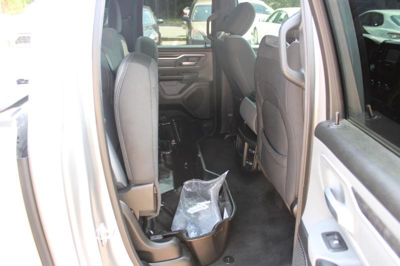 RAM 1500 Big Horn 4x2 Quad Cab 6'4" Box 2022