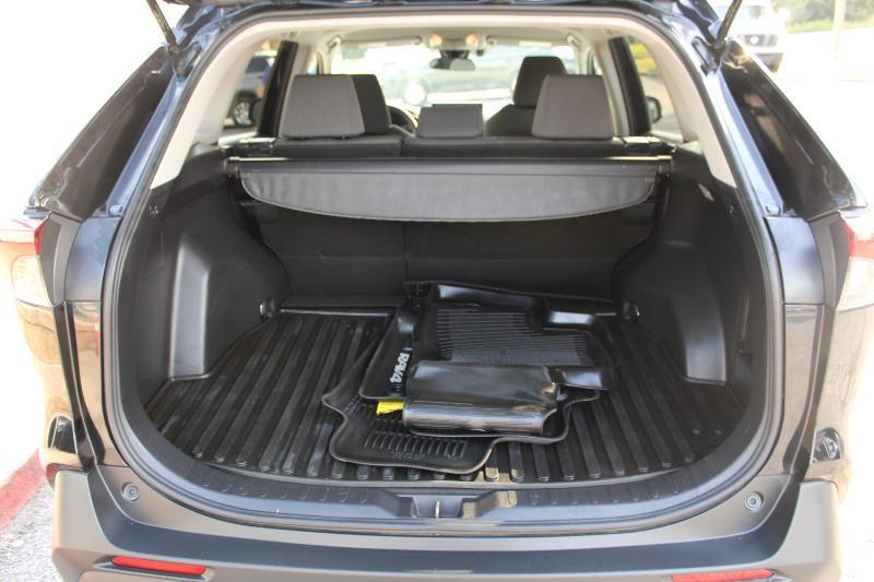 Toyota RAV4 Hybrid XLE AWD (Natl) 2020