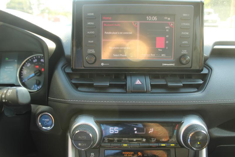 Toyota RAV4 Hybrid XLE AWD (Natl) 2020