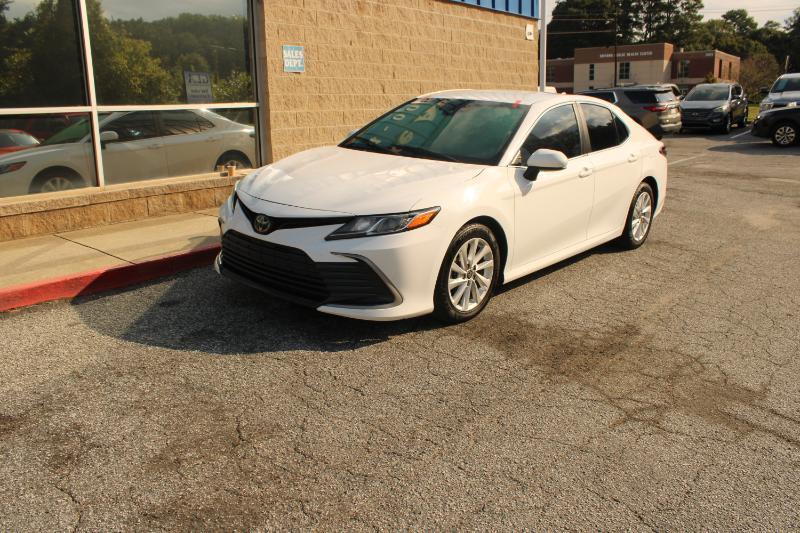 Toyota Camry LE Auto (Natl) 2023