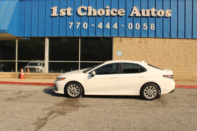 Toyota Camry LE Auto (Natl) 2023